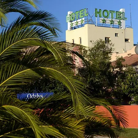 Les Alberes Hotel
