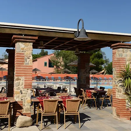 Hotel Les Alberes 3*